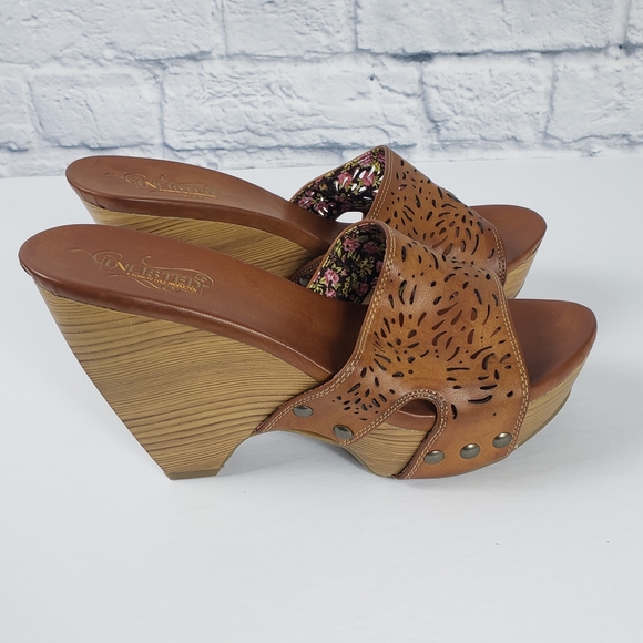 Unlisted by Kenneth Cole mules - Picture 5 of 8